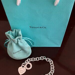 Tiffany & Co. Braclet Return to Tiffany Bracelet